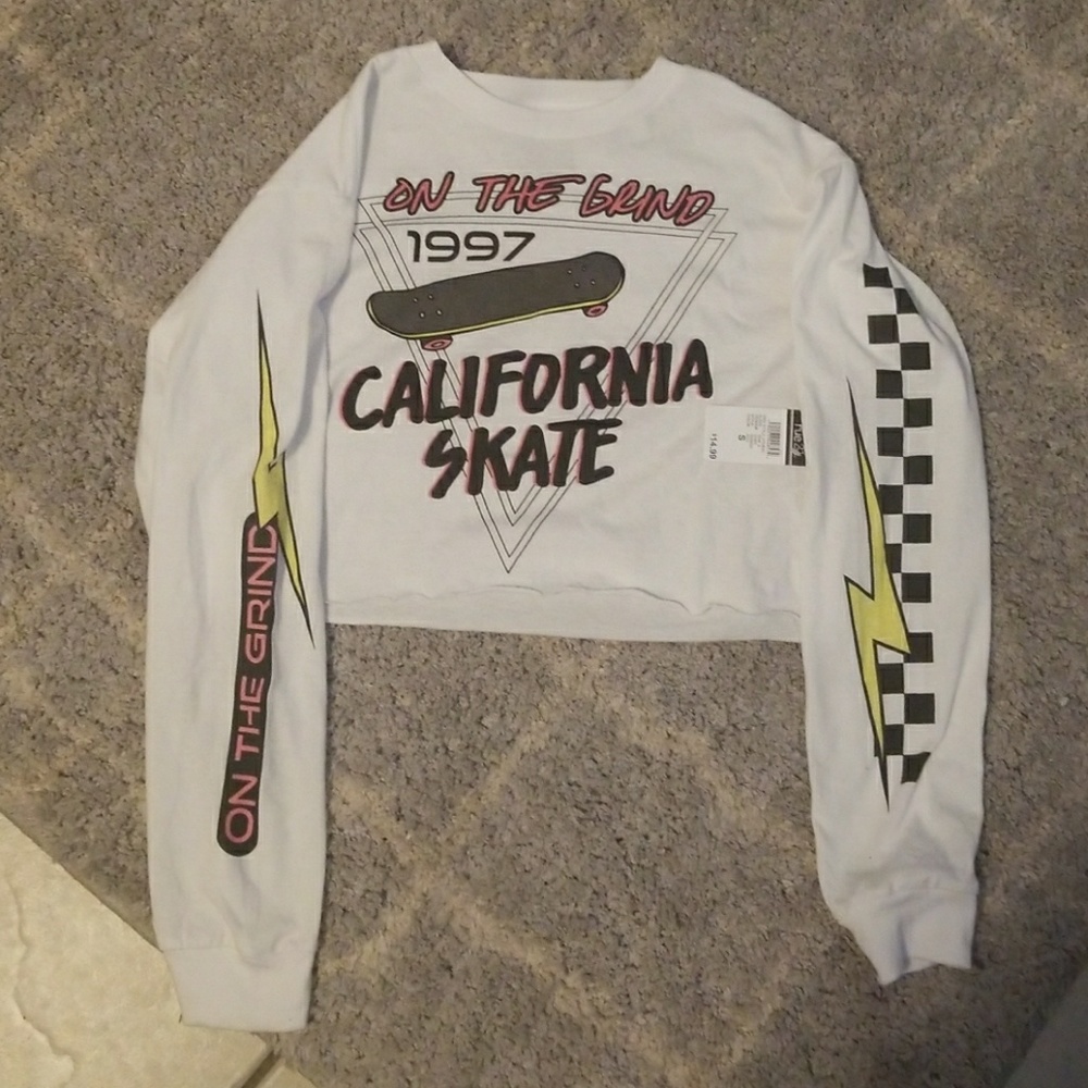 Rue21 long sleeve crop top shirt